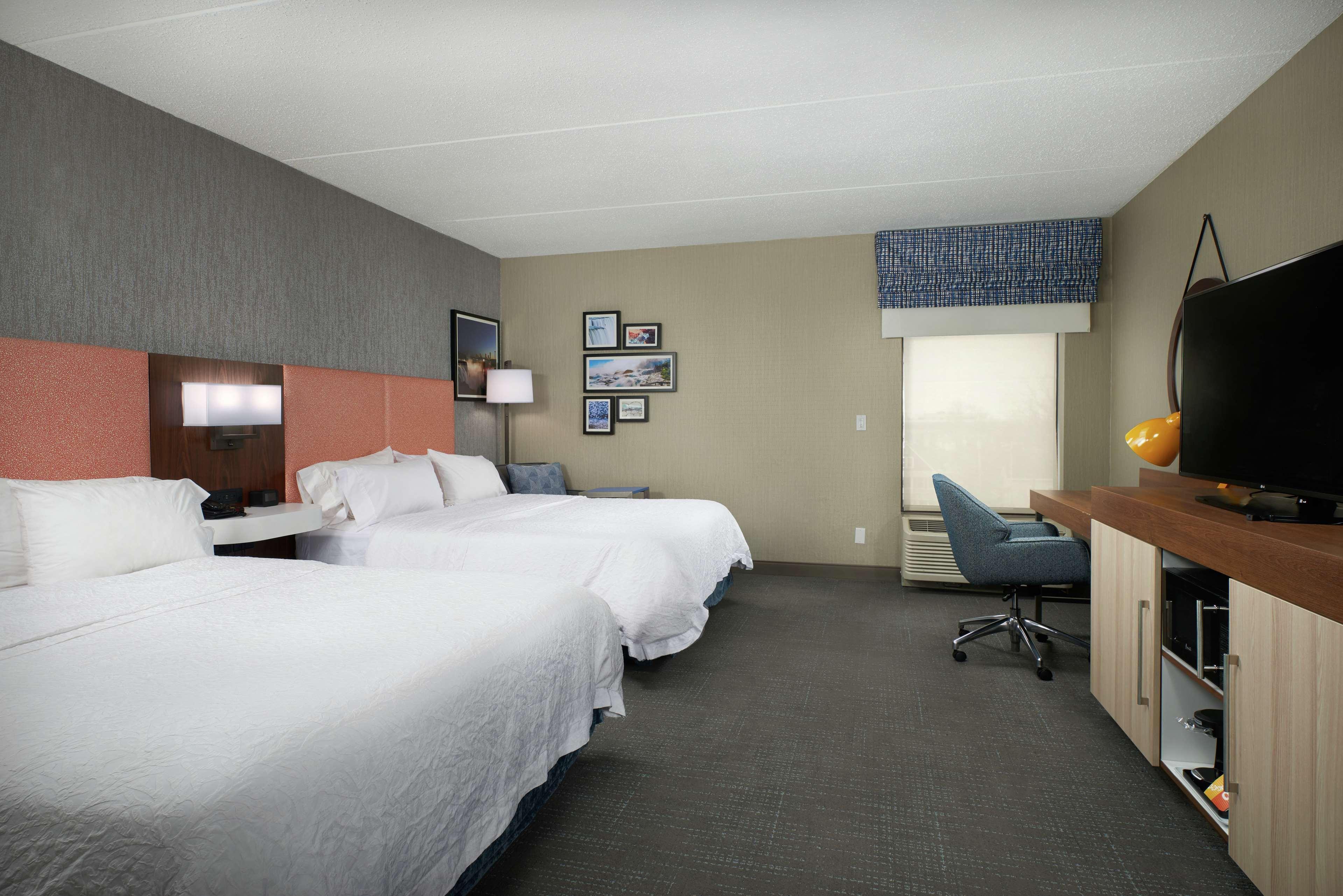 Hampton Inn Niagara Falls Bagian luar foto