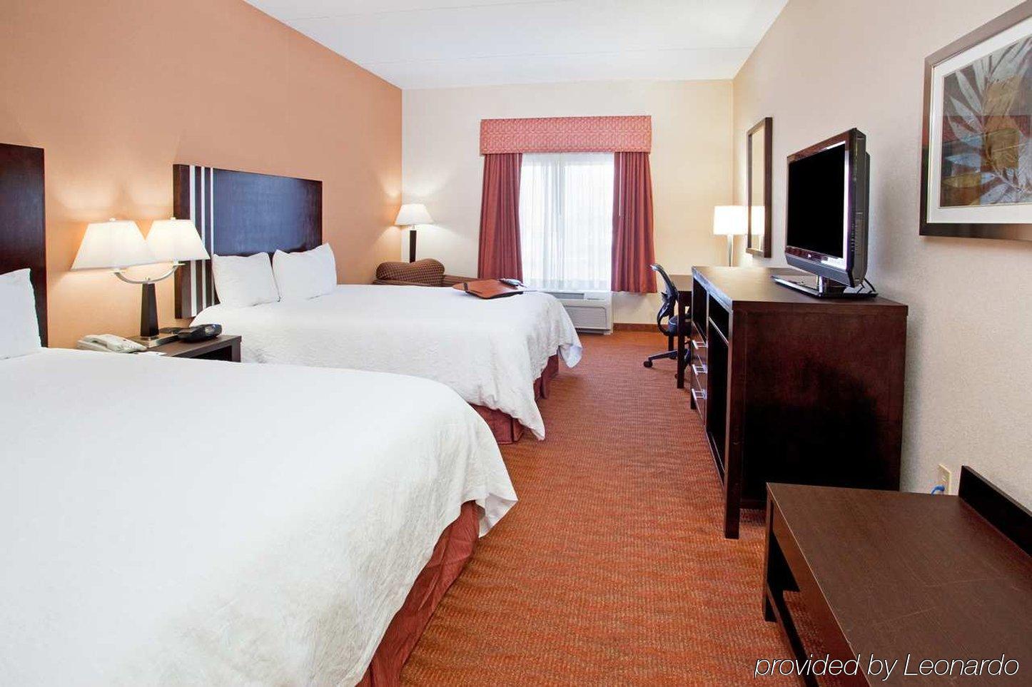 Hampton Inn Niagara Falls Bagian luar foto